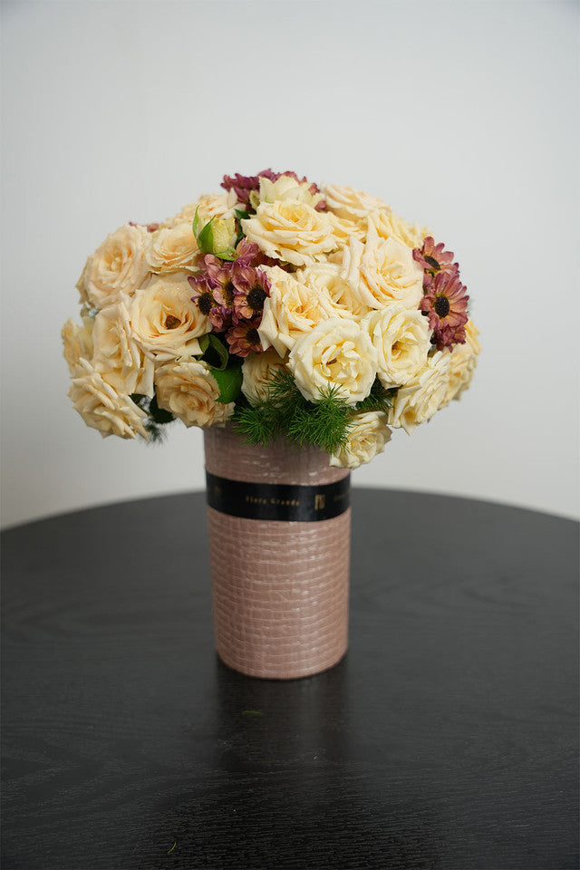 Cottage Cream & Blush Daisy Bouquet